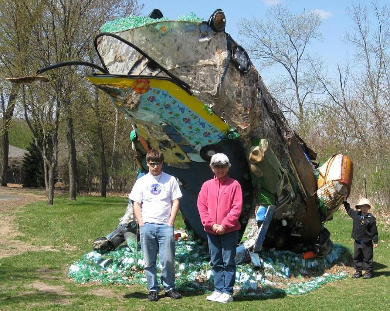 frog sculpture 1.jpg